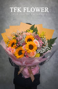 Load image into Gallery viewer, Sunflower Bouquet - TFK Flower
